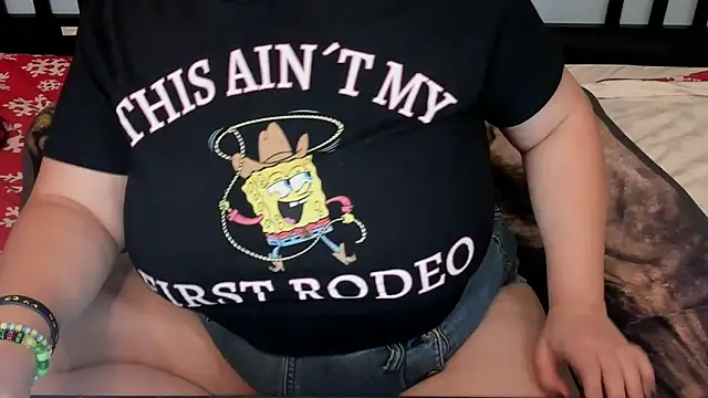 Snapshot of Chloenightmare chatting on 6, 10, 2025 Chloenightmare online show from 6, 10, 2025