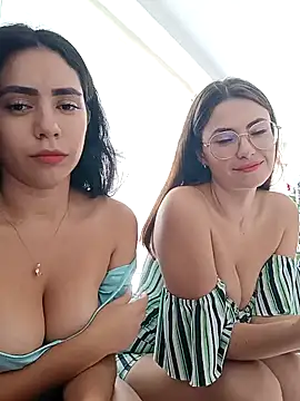 Snapshot of GiiirlPower chatting on 7, 1, 2025 GiiirlPower online show from 7, 1, 2025