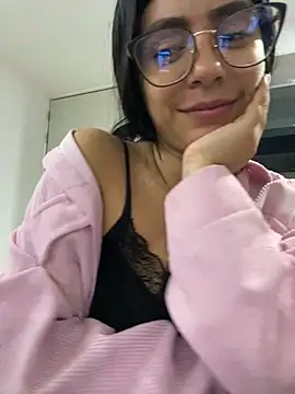 Snapshot of GiiirlPower chatting on 12, 9, 2025 GiiirlPower online show from 12, 9, 2025