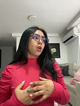 Snapshot of GiiirlPower chatting on 2, 10, 2025 GiiirlPower online show from 2, 10, 2025