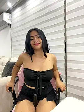 Snapshot of GiiirlPower chatting on 15, 10, 2025 GiiirlPower online show from 15, 10, 2025