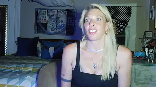 Snapshot of Glamazonx chatting on 12, 7, 2026 Glamazonx online show from 12, 7, 2026