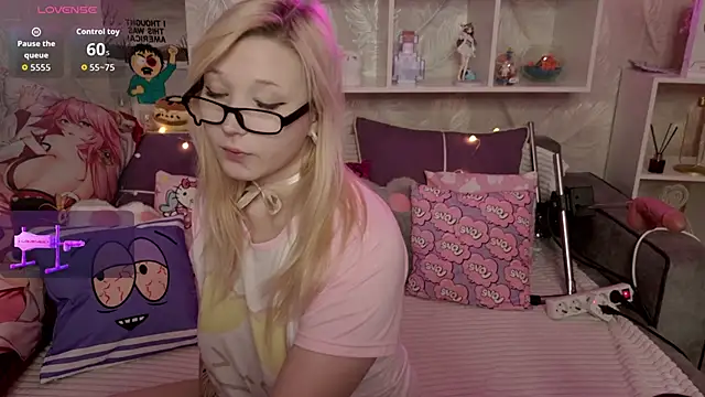 Snapshot of MeowkaKitty chatting on 16, 2, 2026 MeowkaKitty online show from 16, 2, 2026