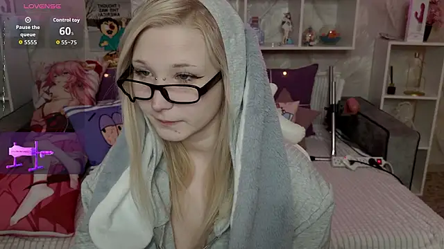 Snapshot of MeowkaKitty chatting on 2, 3, 2026 MeowkaKitty online show from 2, 3, 2026