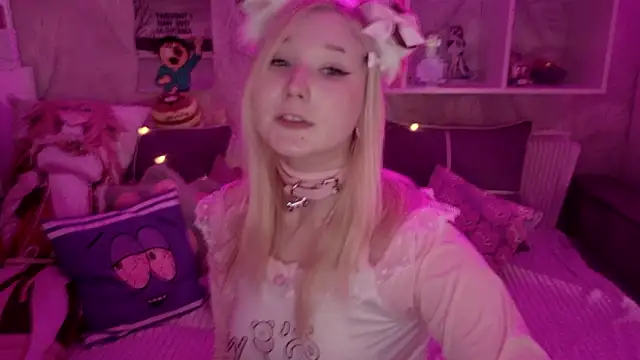 MeowkaKitty online show from 16, 3, 2026