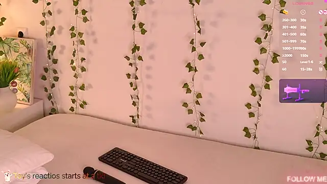 Snapshot of CarlyMilton chatting on 12, 7, 2026 CarlyMilton online show from 12, 7, 2026