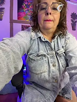 PaulinaSanders X online show from 19, 4, 2026