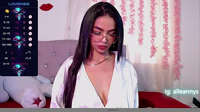 Snapshot of Alleanys_Cristal chatting on 17, 3, 2025 Alleanys Cristal online show from 17, 3, 2025