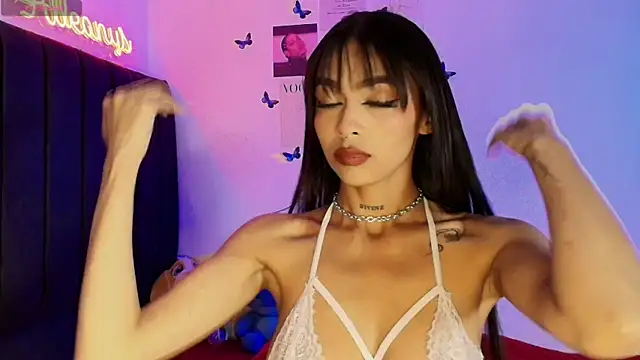 Alleanys Cristal online show from 13, 11, 2025