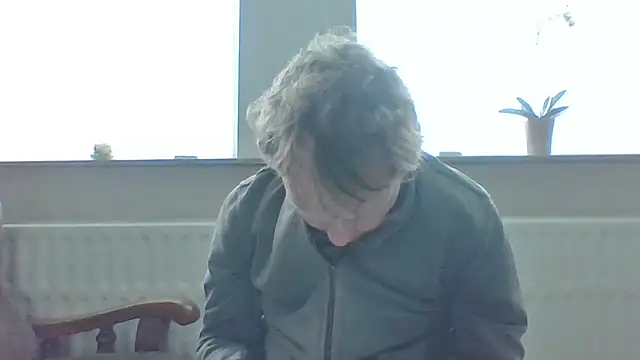 Snapshot of bertolini chatting on 12, 5, 2026 bertolini online show from 12, 5, 2026