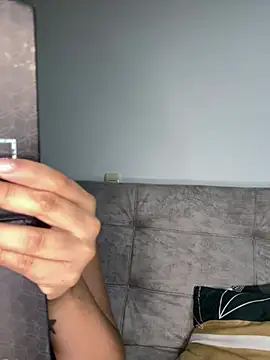 Snapshot of Zarah_Blare chatting on 4, 2, 2025 Zarah Blare online show from 4, 2, 2025