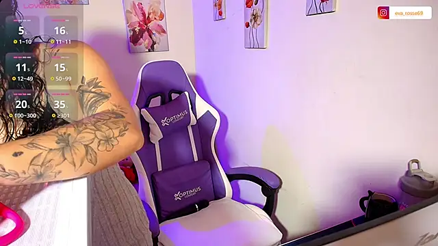 Snapshot of eva_rosse69 chatting on 8, 11, 2025 eva rosse69 online show from 8, 11, 2025