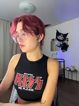 Snapshot of Evangeline_Lawrence_ chatting on 11, 11, 2025 Evangeline Lawrence online show from 11, 11, 2025