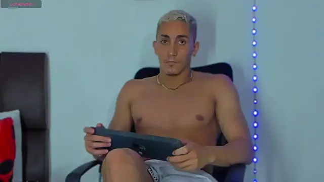 MikeRoss7777 online show from 17, 3, 2025