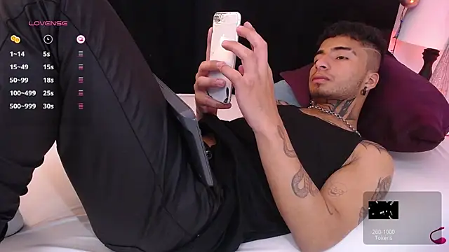 JuanCamiilo 66 online show from 25, 12, 2024