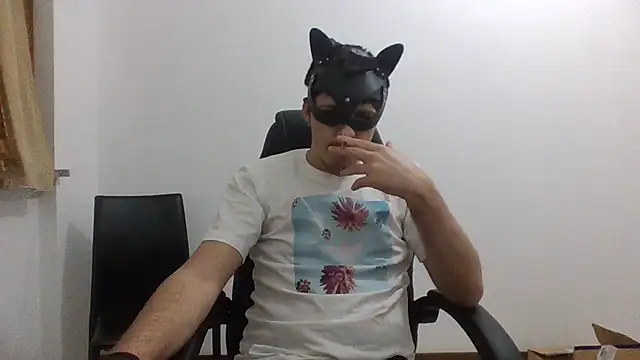 Snapshot of Rey_chard96 chatting on 8, 12, 2024 Rey chard96 online show from 8, 12, 2024