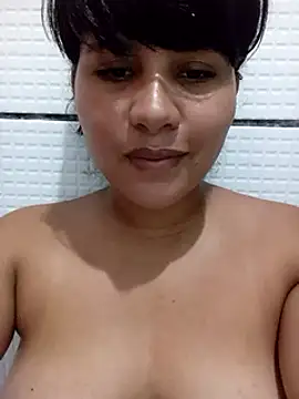 Snapshot of Yara0k chatting on 5, 2, 2025 Yara0k online show from 5, 2, 2025