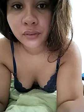 Snapshot of Yara0k chatting on 15, 10, 2025 Yara0k online show from 15, 10, 2025