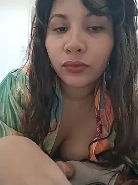 Snapshot of Yara0k chatting on 3, 11, 2025 Yara0k online show from 3, 11, 2025