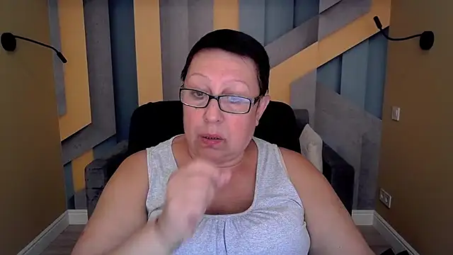 BarbaraTurners online show from 8, 9, 2025