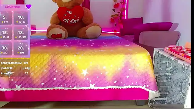 natashakissess online show from 23, 12, 2024