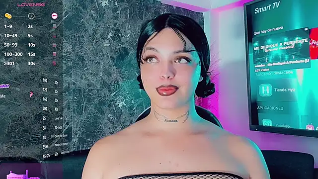 Snapshot of Emmaa_Saenz_ chatting on 12, 2, 2026 Emmaa Saenz online show from 12, 2, 2026