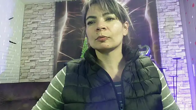 charlotedoll online show from 3, 1, 2025