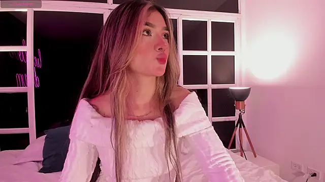 Snapshot of Arianavillada chatting on 20, 2, 2025 Arianavillada online show from 20, 2, 2025