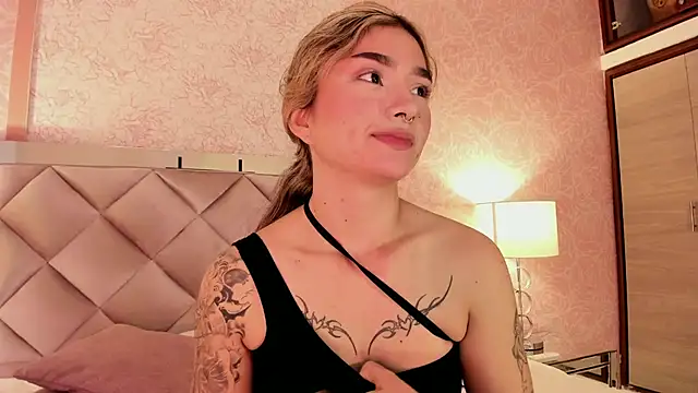 Snapshot of Arianavillada chatting on 26, 9, 2025 Arianavillada online show from 26, 9, 2025