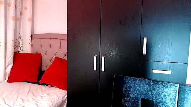 Snapshot of ZajiraShane chatting on 20, 3, 2025 ZajiraShane online show from 20, 3, 2025