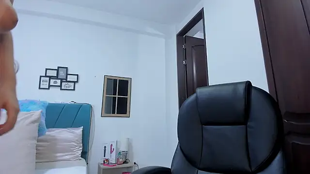 kamila lopez online show from 15, 11, 2025