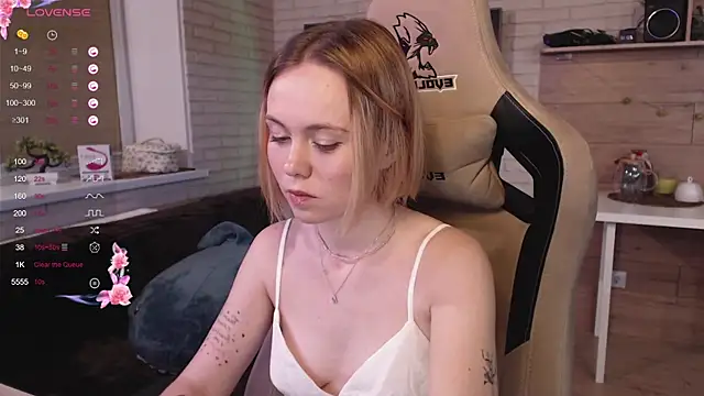 lucy mirror online show from 14, 9, 2025