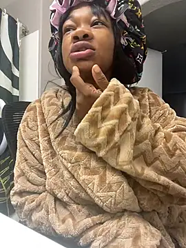 Snapshot of CharismaaBanx chatting on 22, 7, 2026 CharismaaBanx online show from 22, 7, 2026