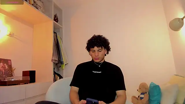 Curlblue online show from 25, 11, 2025