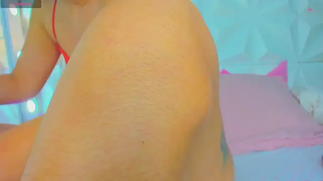 Snapshot of cute_latinaxxx chatting on 19, 9, 2025 cute latinaxxx online show from 19, 9, 2025