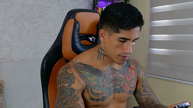 AdanReilly online show from 11, 12, 2024