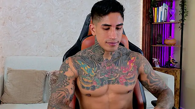 AdanReilly online show from 13, 3, 2026