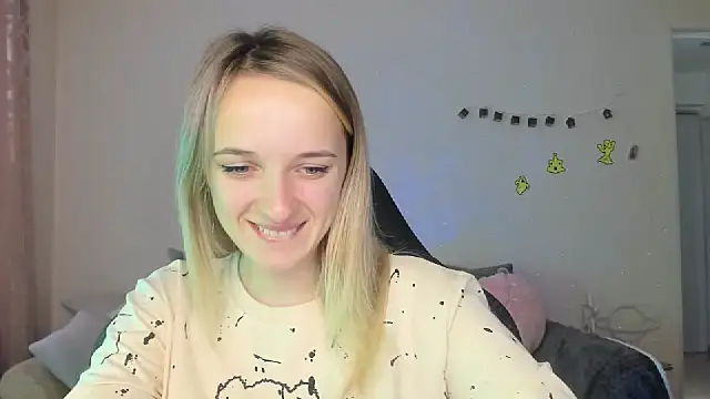 Snapshot of RouseReed chatting on 2, 11, 2025 RouseReed online show from 2, 11, 2025