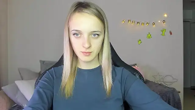 Snapshot of RouseReed chatting on 9, 11, 2025 RouseReed online show from 9, 11, 2025