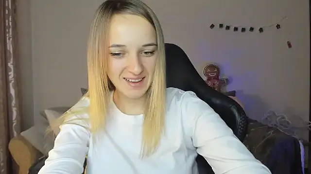 Snapshot of RouseReed chatting on 18, 11, 2025 RouseReed online show from 18, 11, 2025