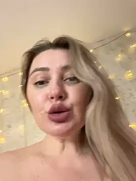 Snapshot of LadyLolyPop_ chatting on 25, 12, 2024 LadyLolyPop online show from 25, 12, 2024
