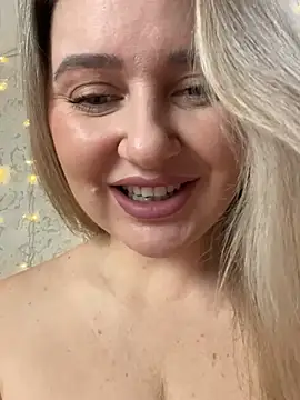 Snapshot of LadyLolyPop_ chatting on 5, 1, 2025 LadyLolyPop online show from 5, 1, 2025