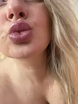 Snapshot of LadyLolyPop_ chatting on 11, 3, 2025 LadyLolyPop online show from 11, 3, 2025