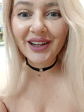 Snapshot of LadyLolyPop_ chatting on 10, 10, 2025 LadyLolyPop online show from 10, 10, 2025