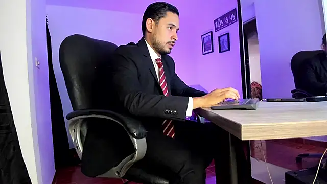 Snapshot of thesexlawyer1 chatting on 30, 10, 2025 thesexlawyer1 online show from 30, 10, 2025