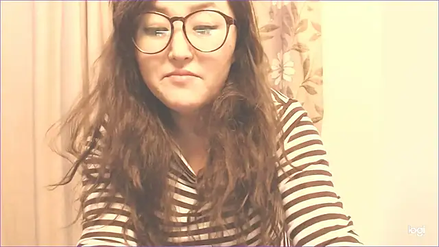 Snapshot of hrnyteacher chatting on 8, 3, 2025 hrnyteacher online show from 8, 3, 2025