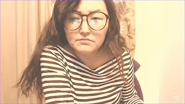 Snapshot of hrnyteacher chatting on 8, 3, 2025 hrnyteacher online show from 8, 3, 2025