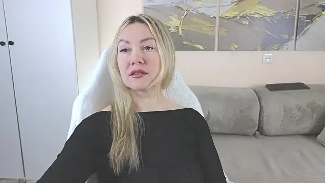 ElleCherry online show from 28, 2, 2026