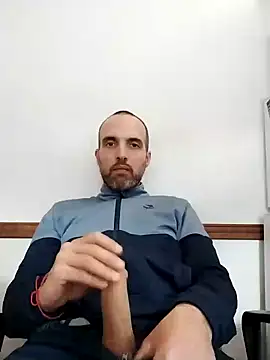 Snapshot of leon3875 chatting on 13, 12, 2024 leon3875 online show from 13, 12, 2024