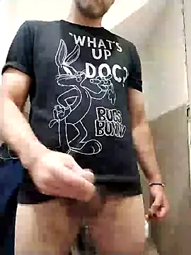 Snapshot of leon3875 chatting on 13, 1, 2025 leon3875 online show from 13, 1, 2025